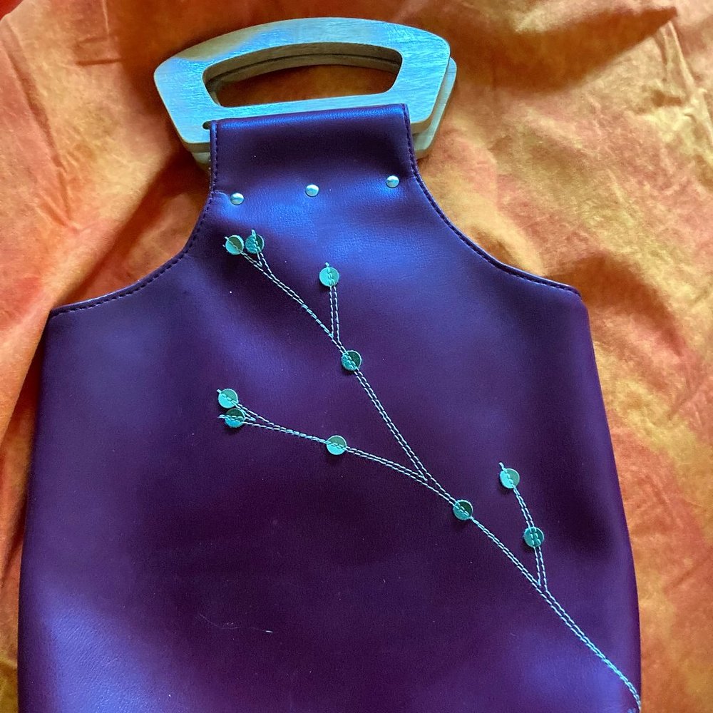 Queen Bee Purse